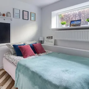 M&r Apartament Smart&bright Batorego 16, Netflix, Free Wifi, Metro I Park Pole Mokotowskie, Stodola, Self Check-in, 5 Minut Od Centrum Warszawa